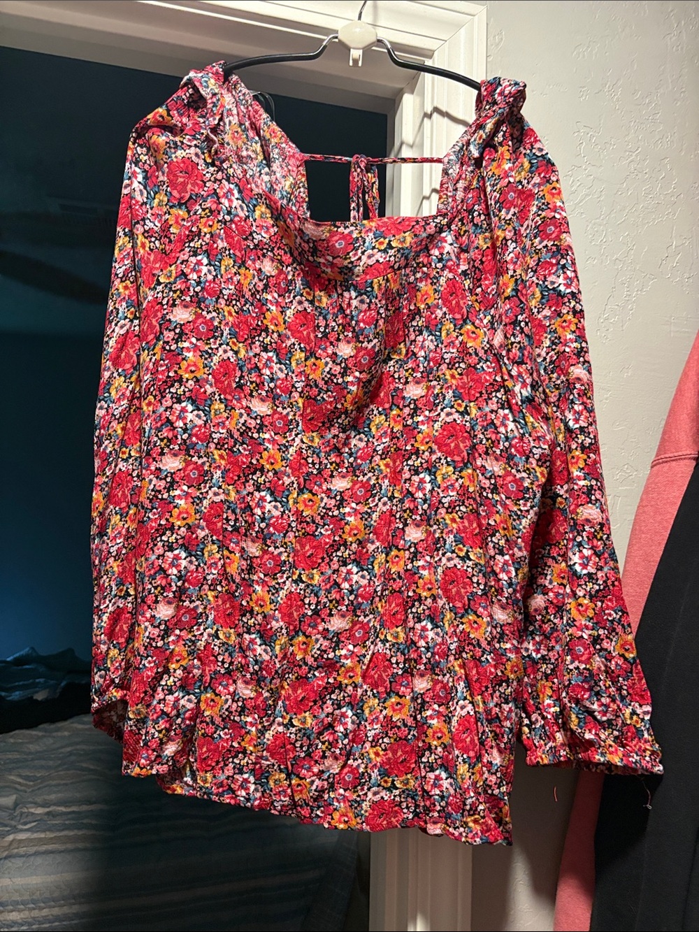 Source Unknown Pink Floral Off-Shoulder Blouse